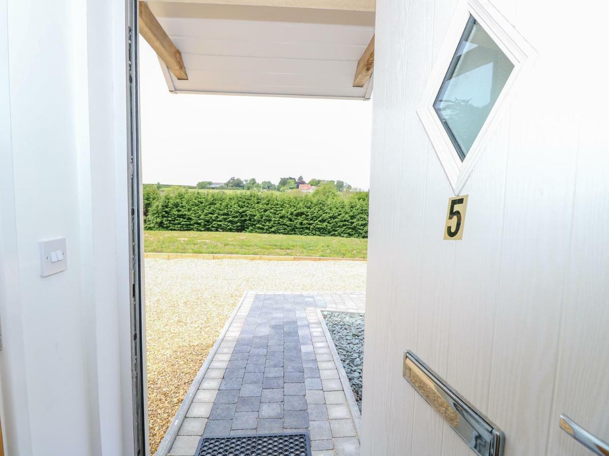 5 Yarmouth Cottages Freshwater Exteriör bild